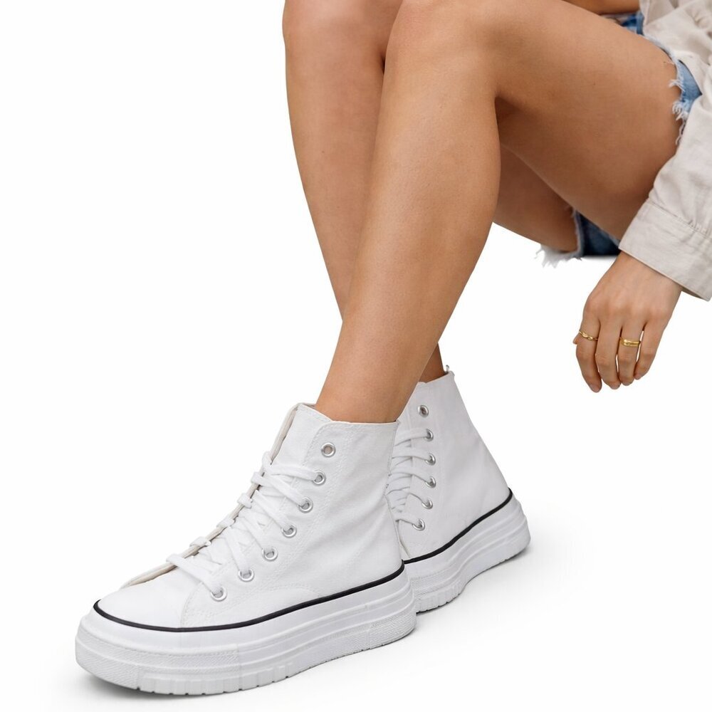 Converse Chuck Taylor Lugged Platform High Top White Size 5